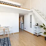 Guesthost - Apts Milano-corso Magenta 밀라노