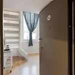 Guesthost - Apts Milano-corso Magenta 아파트 *