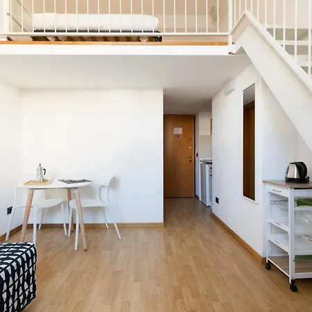 Guesthost - Apts Milano-corso Magenta Μιλάνο