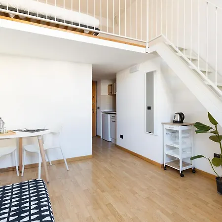 Guesthost - Apts Milano-corso Magenta Milán