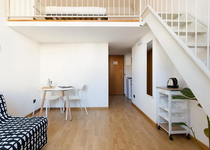 Guesthost - Apts Milano-corso Magenta Μιλάνο
