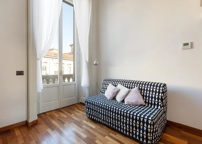 Guesthost - Apts Milano-corso Magenta * Μιλάνο