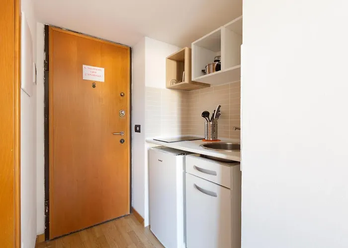 Guesthost - Apts Milano-corso Magenta Διαμέρισμα