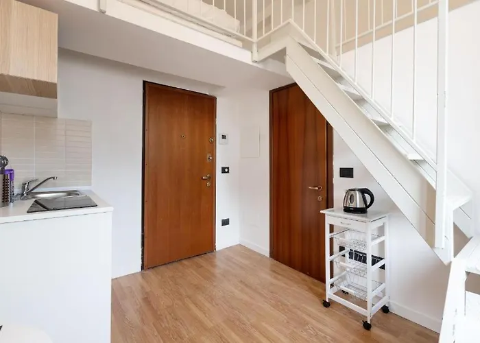 Guesthost - Apts Milano-corso Magenta Διαμέρισμα Μιλάνο