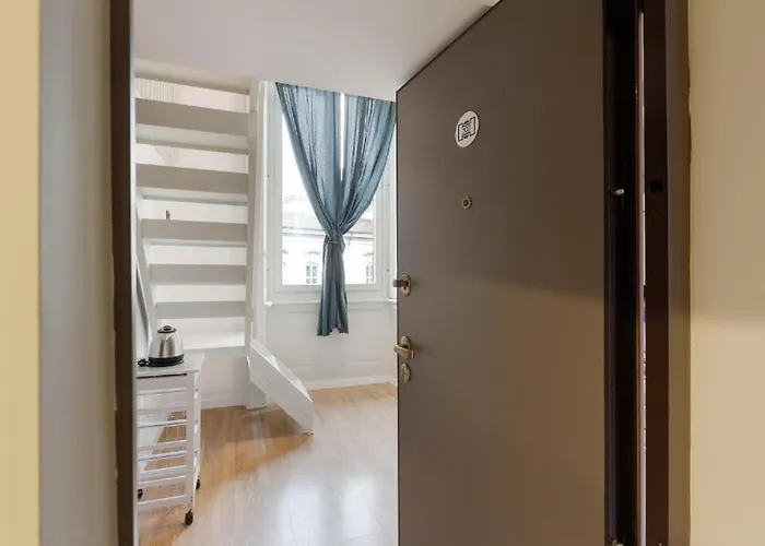 Guesthost - Apts Milano-corso Magenta Διαμέρισμα *