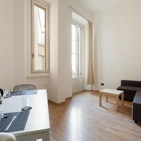 Apts Milano-corso Magenta Daire *