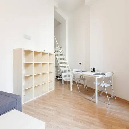 Apts Milano-corso Magenta Daire *