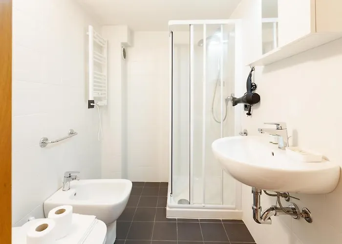 Guesthost - Apts Milano-corso Magenta Apartament Mediolan