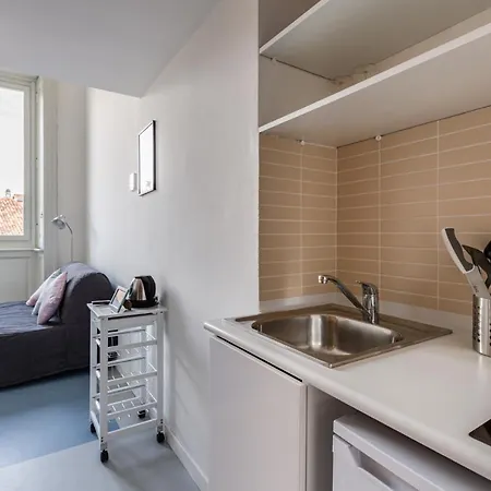 Guesthost - Apts Milano-corso Magenta Milano