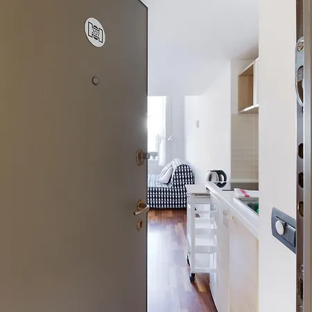 Guesthost - Apts Milano-corso Magenta Appartamento Milano