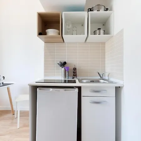 Guesthost - Apts Milano-corso Magenta