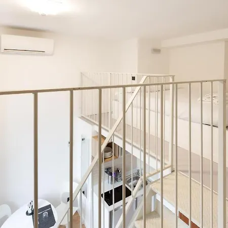 Appartamento Guesthost - Apts Milano-corso Magenta