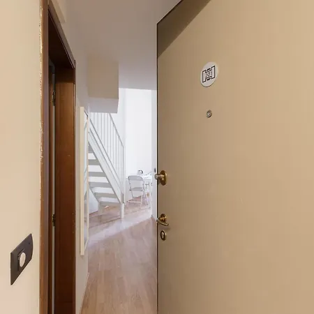 Appartamento Guesthost - Apts Milano-corso Magenta