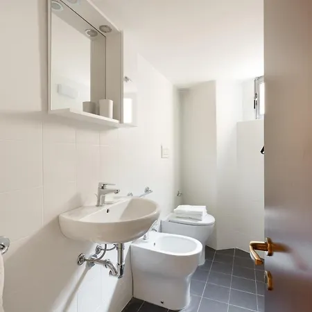 Guesthost - Apts Milano-corso Magenta Appartamento Milano