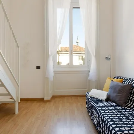 Guesthost - Apts Milano-corso Magenta * Milano